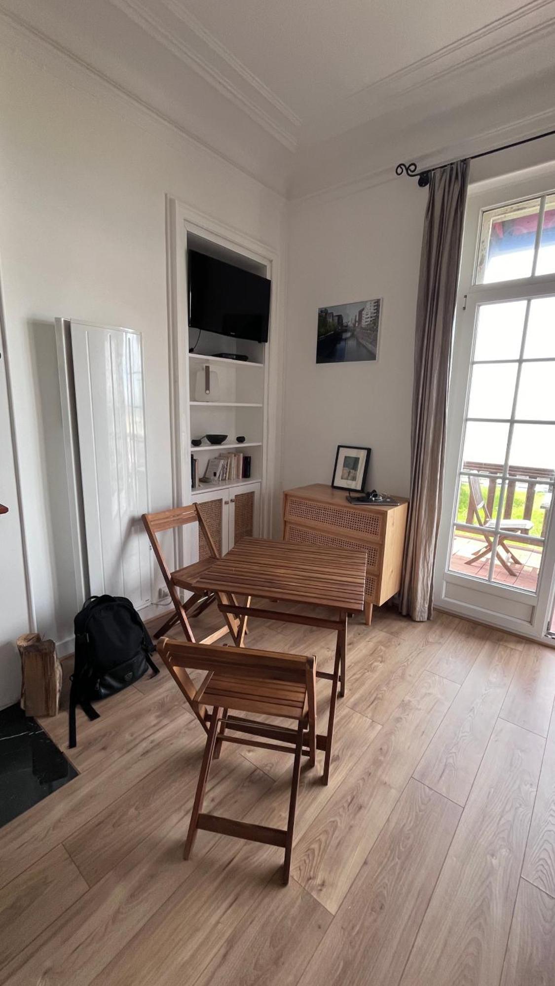 Appartement Face A La Mer, Sur